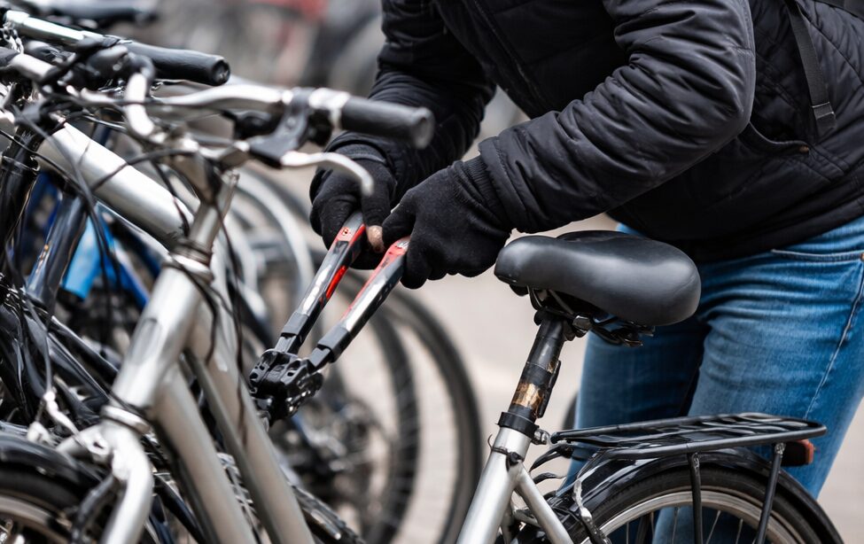 Politie waarschuwt voor fietsendiefstallen bij stations Boskoop en Alphen aan den Rijn