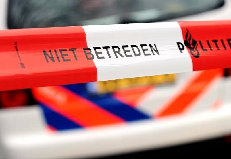 Zomerhuis en schuur gesloten na vondst drugs, wapens en explosieven
