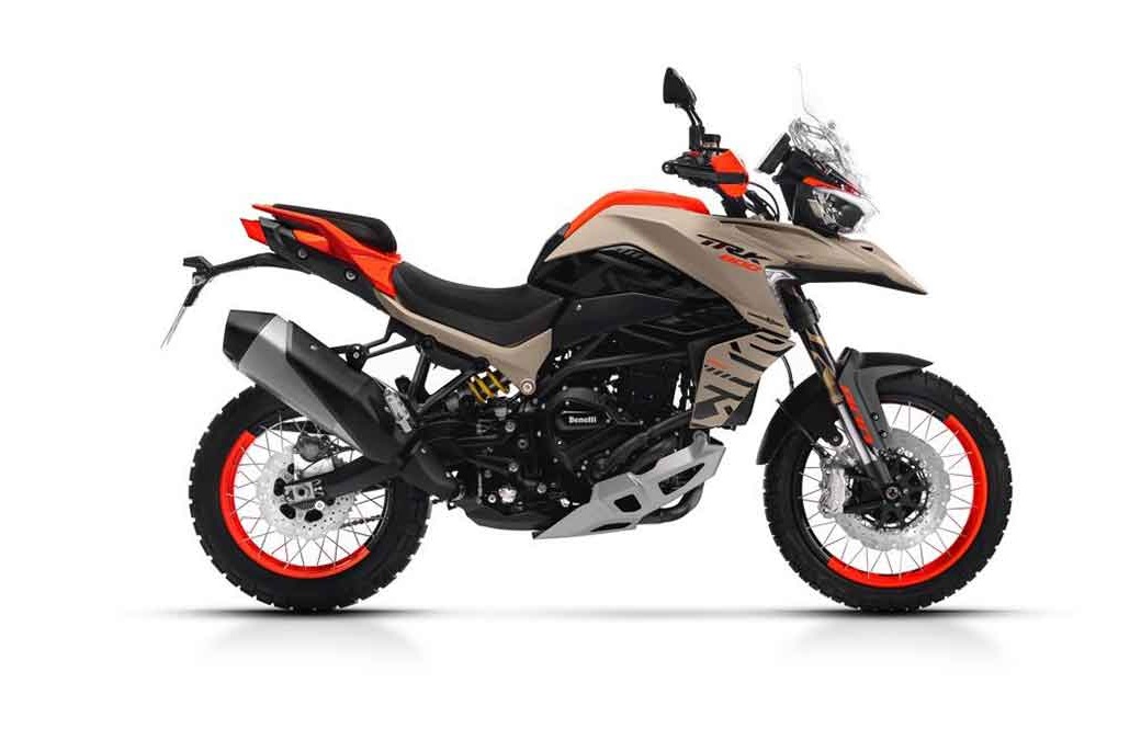 2022-Benelli-TRK-800-00-1.jpg