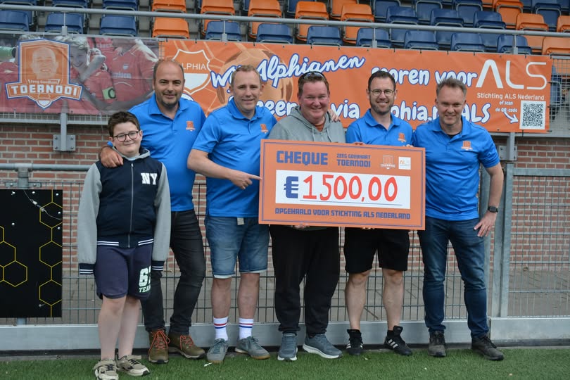 Alphia haalt 1.500 euro op voor Stichting ALS tijdens Zeeg Goedharttoernooi