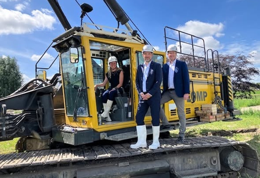 Eerste paal geslagen voor nieuwbouwproject De Nieuwe Boterpolder in Hazerswoude-Dorp