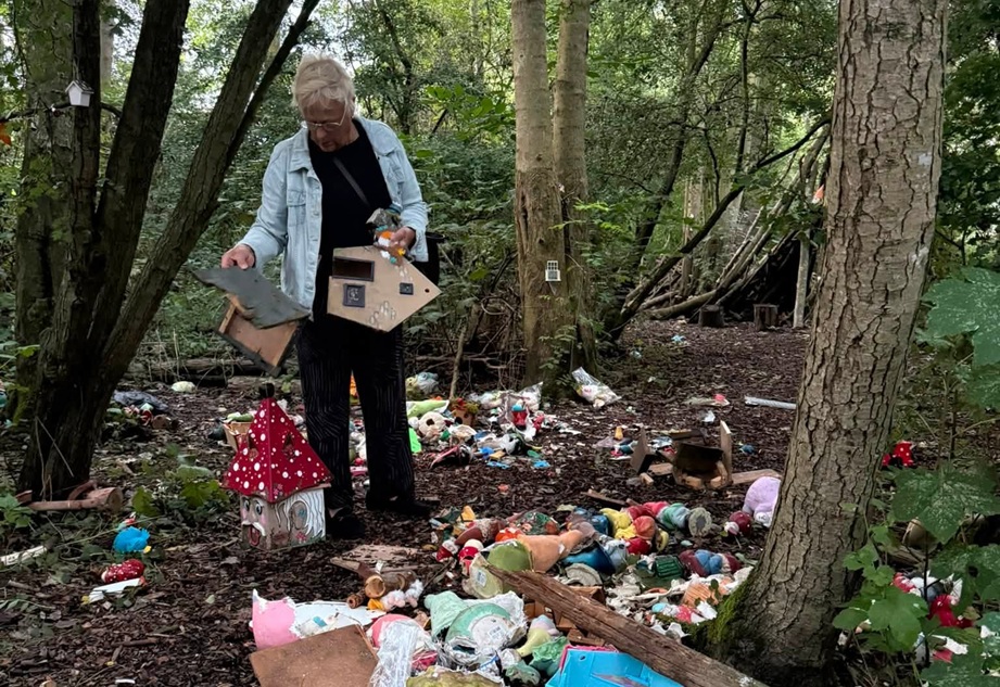 Vrijwilligers willen kabouterbos beschermen na nieuwe vernielingen: ‘Samen houden we een oogje in he