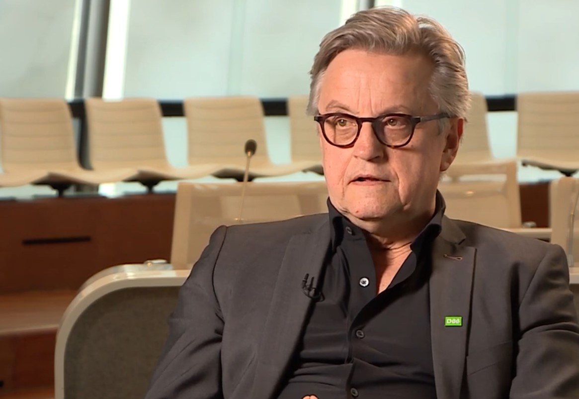 Wethouder Gert weet dat bezuinigen onvermijdelijk is, maar wil binnen de pijngrens van Alphenaren bl