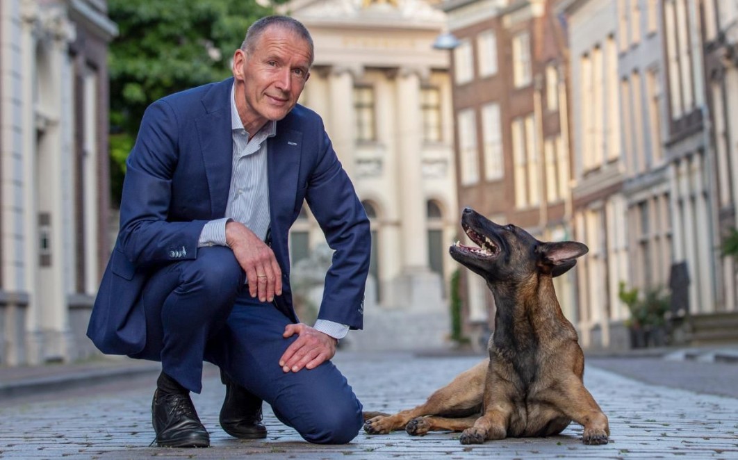 Erik van Heijningen officieel begonnen als waarnemend burgemeester van Alphen aan den Rijn