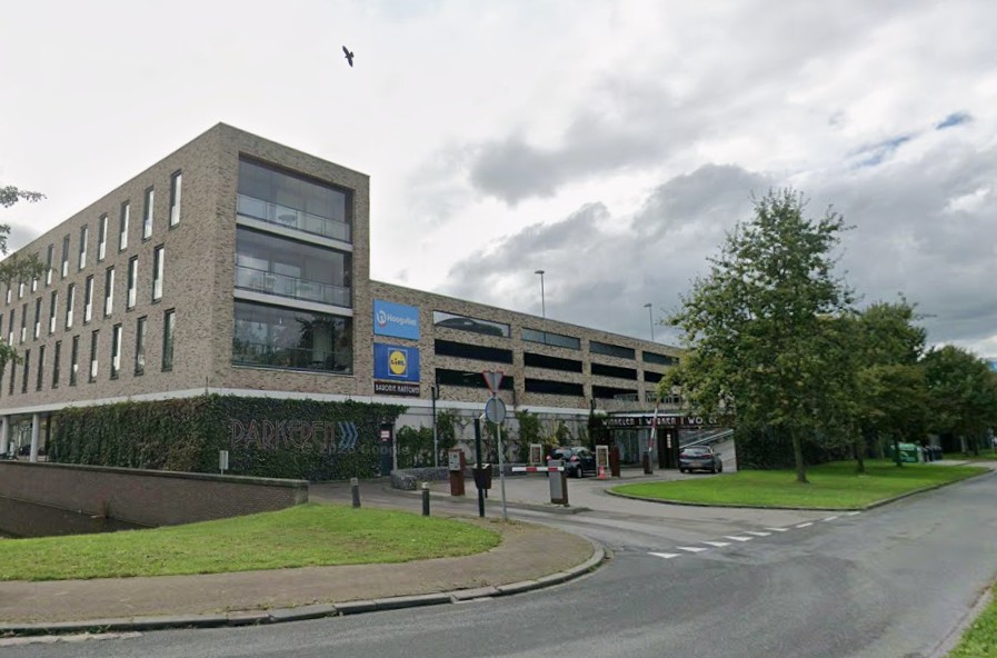 Extra voegen en beschermlaag voor parkeerdek Baronie in Alphen aan den Rijn