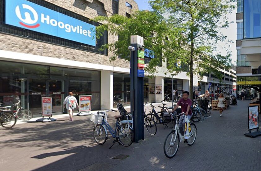 Zorgen over fietsers in winkelcentrum De Baronie nemen toe: ‘Je moet soms letterlijk opzij springen’