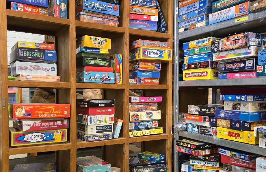 Spelletjesafdeling_Stichting_Kringloop_Alphen.jpg