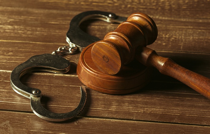 Vijf maanden cel voor Alphenaar na doodsbedreigingen aan ambtenaren