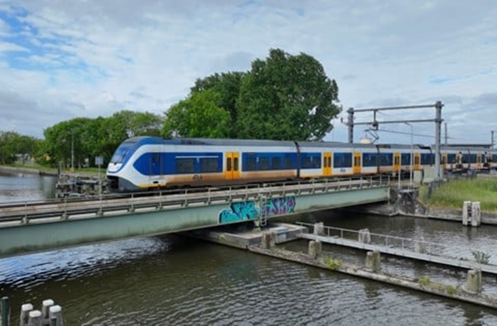 D66 pleit voor tijdelijk station tijdens langdurige werkzaamheden spoorbrug Gouwe