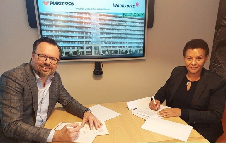 foto-ondertekening-met-label-duurzaam-20241217.jpg