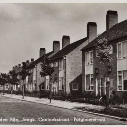 Blik op de Jongkindt-Conickstraat en de Potgieterstraat, met op de achtergrond de Huishoud