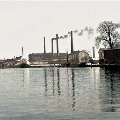 Gezicht vanaf de Oudhoornseweg naar de industrie Emmalaan - de Hoorn.