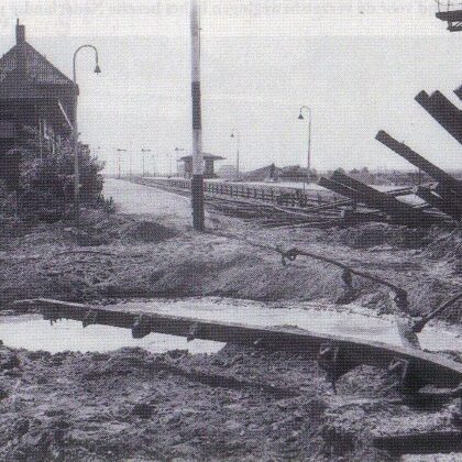 Station na bombardement Tweede Wereld Oorlog.