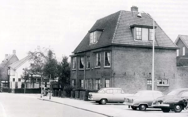 Hoofdkwartier Rode Kruis te Alphen aan den Rijn.