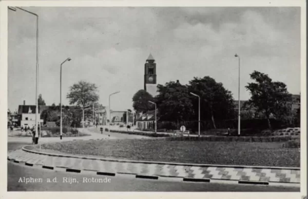 Alphen a.d. Rijn, Rotonde
Beschrijving: 
De oude rotonde op de Prins Bernhardlaan met re
