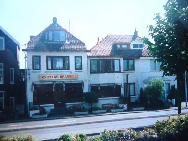 Bistro de Brasserie deze zat ooit tegenover het station.