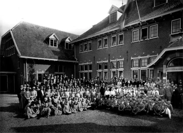 Martha Stichting 1932.