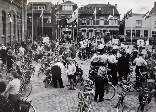 De L.A.U.R.A. op het Thorbeckeplein.
