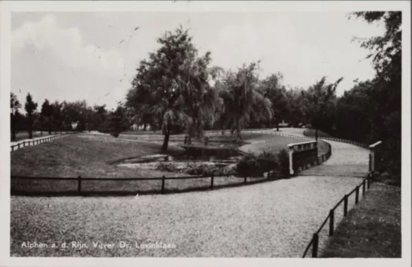 De vijver aan de Dr. Lovinklaan (later Prins Bernhardlaan)