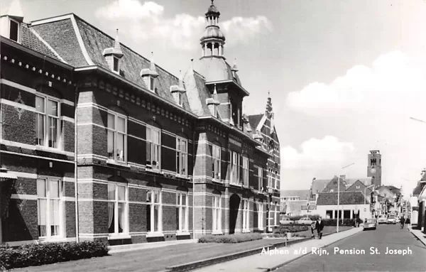 St, Joseph pensioen Prins Henderikstraat.