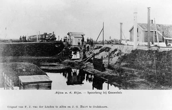 Spoorbrug bij Gouwesluis Alfen aan den Rijn.