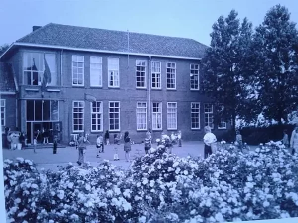 Oudshoornse School. foto denk eind jaren 60 of begin jaren 70.