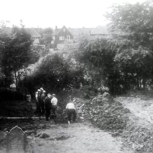 Aarkade de ontruiming van het joodse begraafplaats 1963, de lichamen zijn overgebracht naa