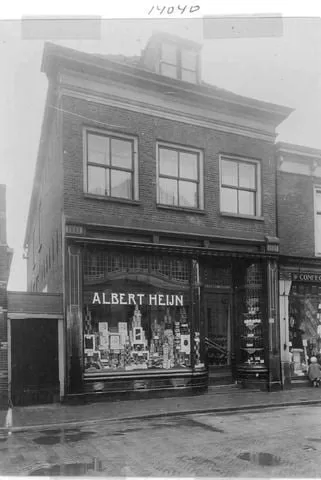 Albert Heijn in de Julianastraat.