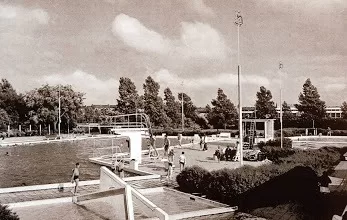 Openluchtzwembad 'De Hoorn' anno 1968. De laatste zwemdag was 31 augustus 1996.