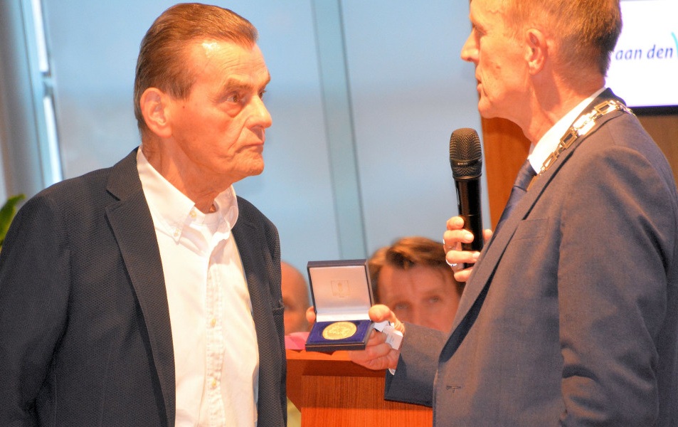 gerard-van-as-benoemd-tot-ereburger-van-alphen-aan-den-rijn-NEWSDETAIL.jpg