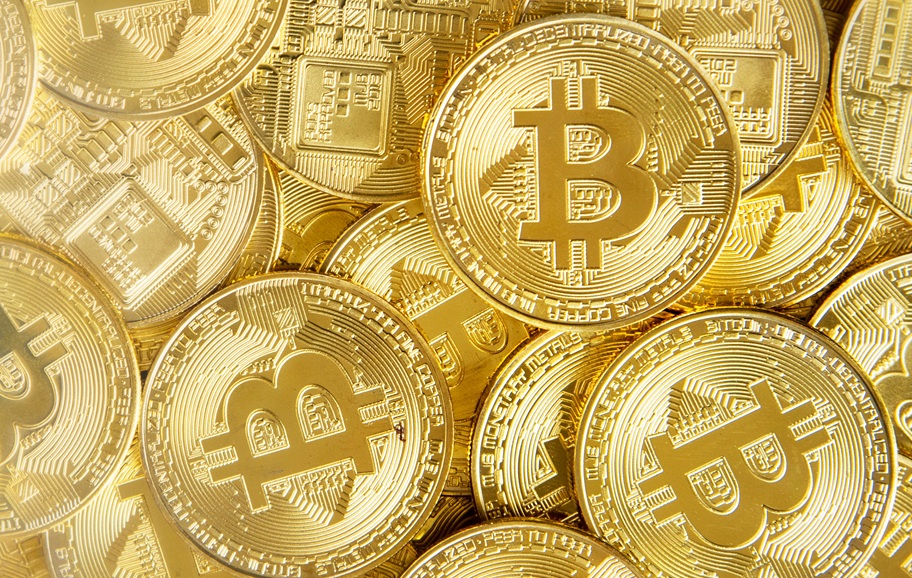 gouden-bitcoins-cryptocurrency-digitale-financien-geremixt-1.jpg