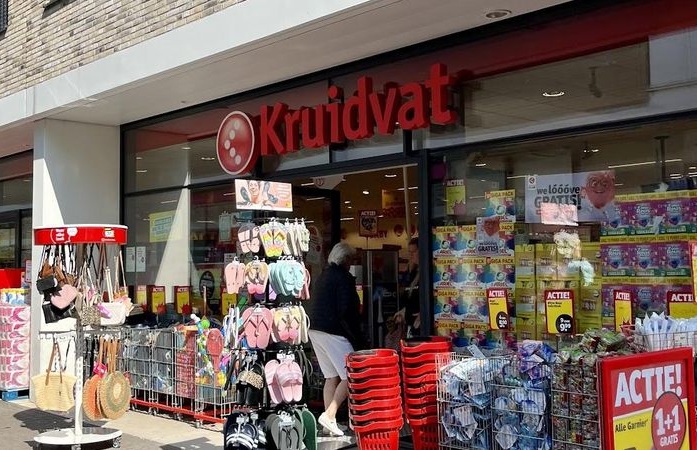 kruidvat-alphen-aan-den-rijn-baronie-74-78.jpg