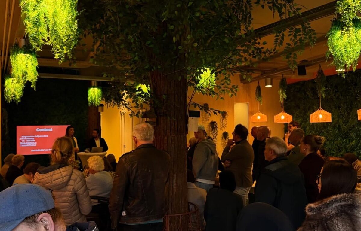 Jongeren met beperking runnen nieuw koffietentje Bakkie & Baksel in Boskoop