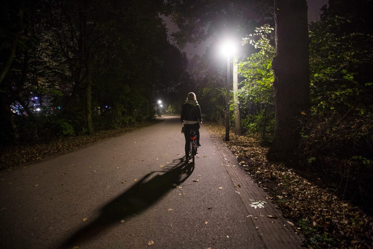 fietseninhetdonker2-1600x1067.jpg